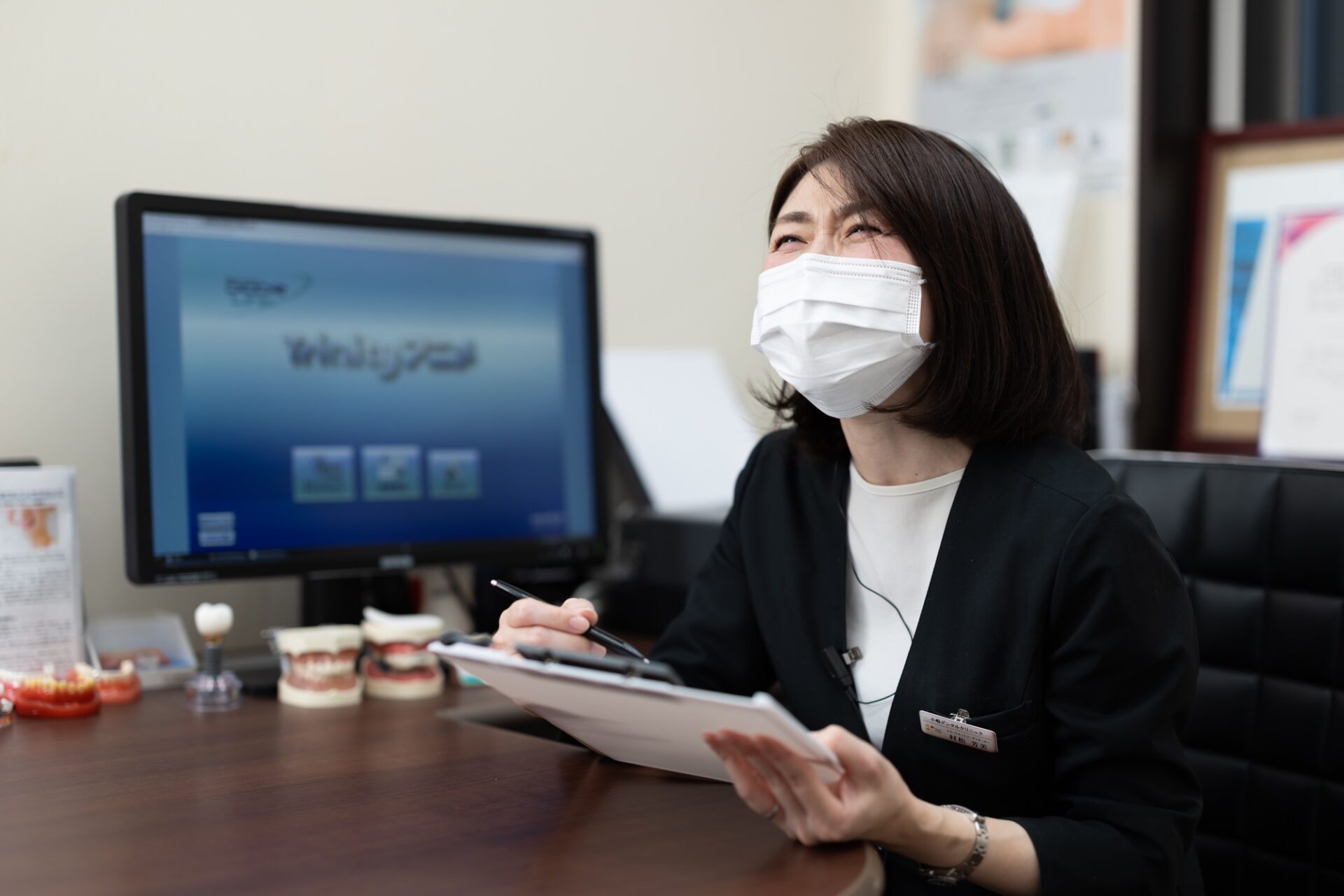 小嶋デンタルクリニックの女性スタッフ　患者様とのコミュニケーションを大切に